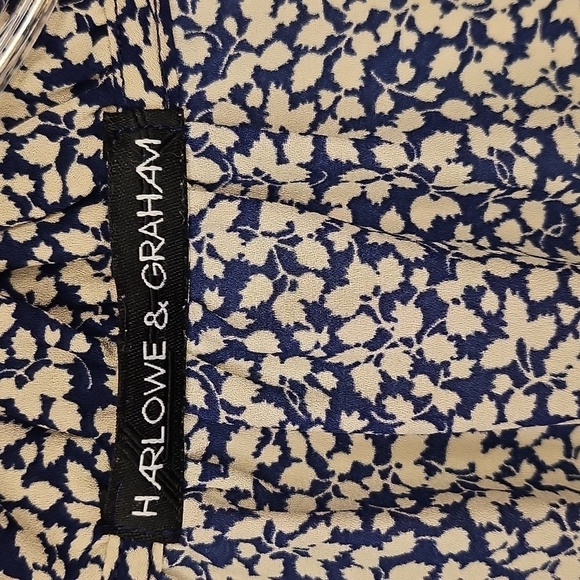Harlowe & Graham Blue Cream Sleeveless Floral Ruffled Tie Neck Office Blouse L - Picture 7 of 11